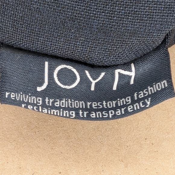 JOYN Crossbody Bag Handmade Abstract Leaf Print - Picture 6 of 9